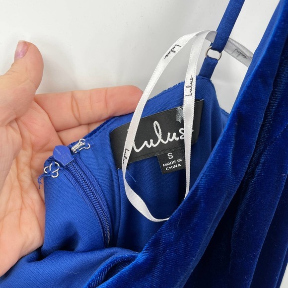 Lulu's Mira Velvet Midi Dress in Blue Size Small *Seamstress Special* - Picture 2 of 7
